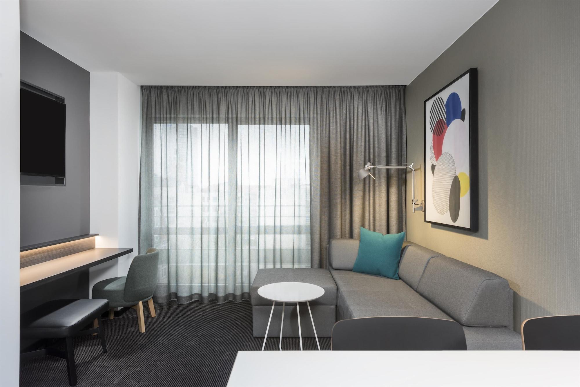 Adina Apartment Hotel Leipzig Bagian luar foto