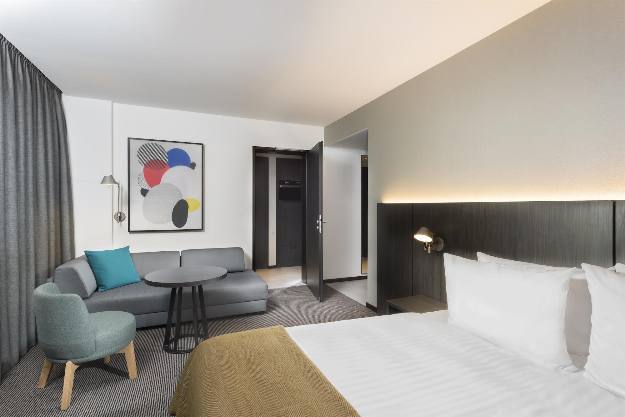 Adina Apartment Hotel Leipzig Bagian luar foto